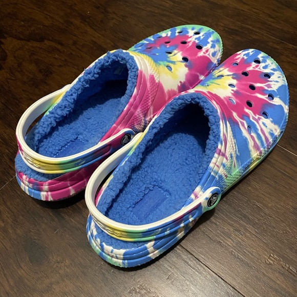 Crocs Tie Dye lined baya clogs size 13 - Picture 3 of 4